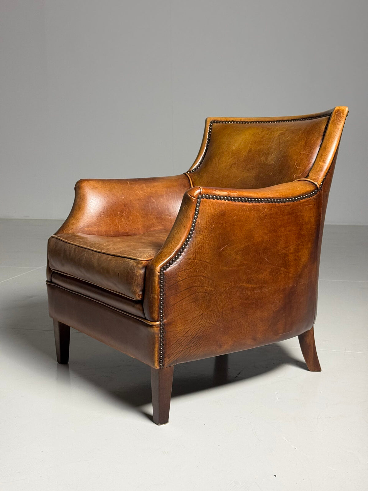 Sheepskin Club Chair in Country House Style, photo 1