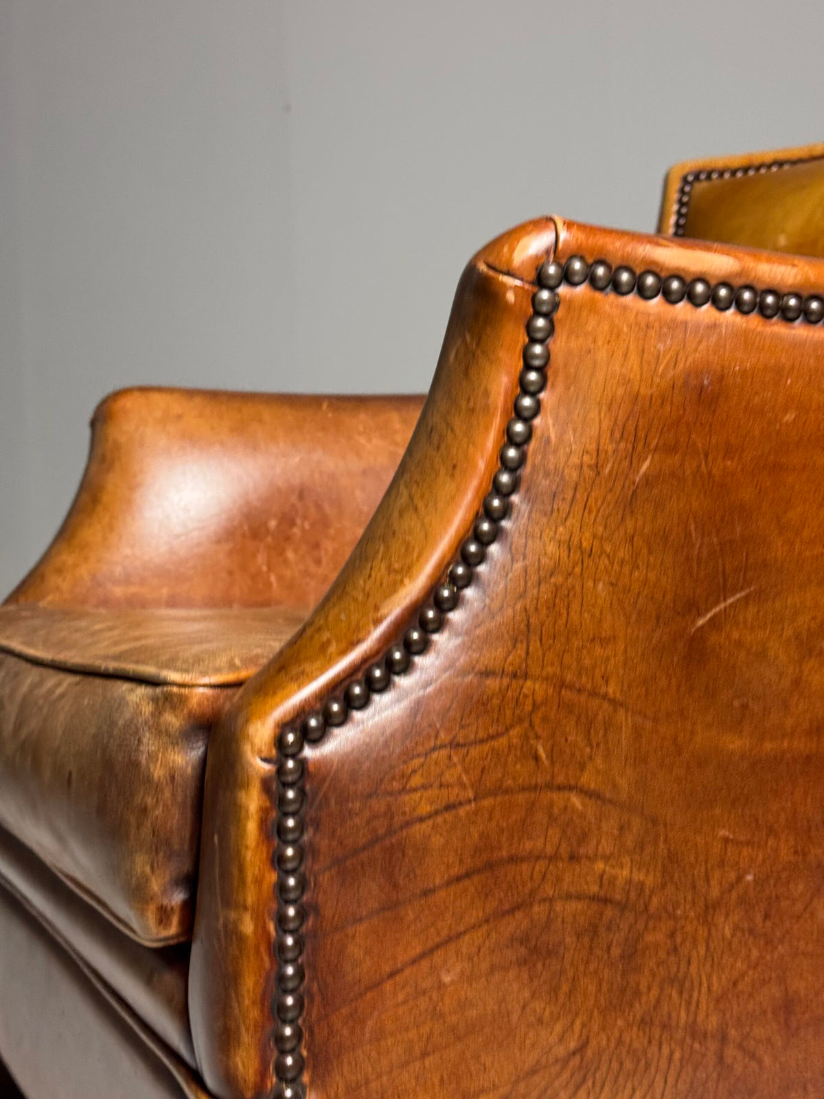 Sheepskin Club Chair in Country House Style, photo 15