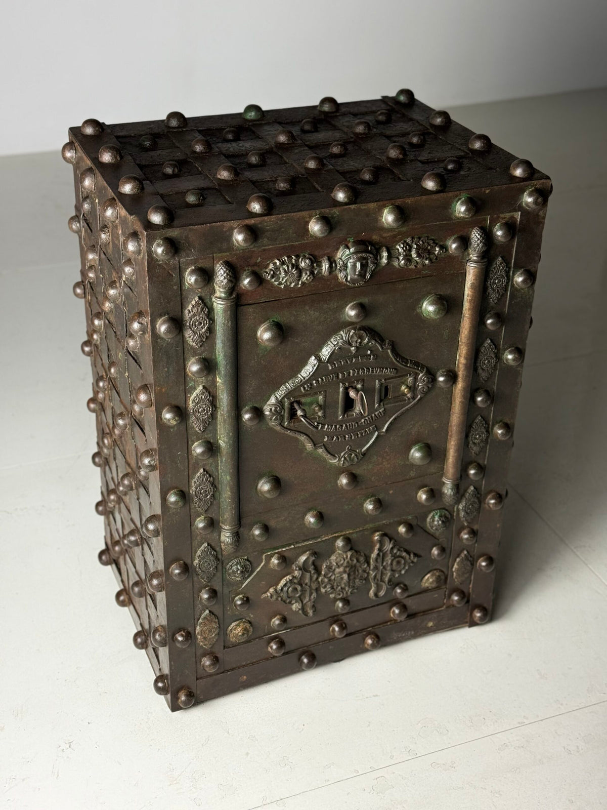 French Hobnail Safe by Magaud de Charf, Marseille, 1850 to 1890, photo 6