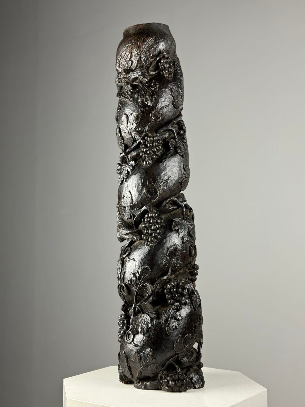 French Hand Carved Column Fragment from an Altar, 18th Century, photo 2