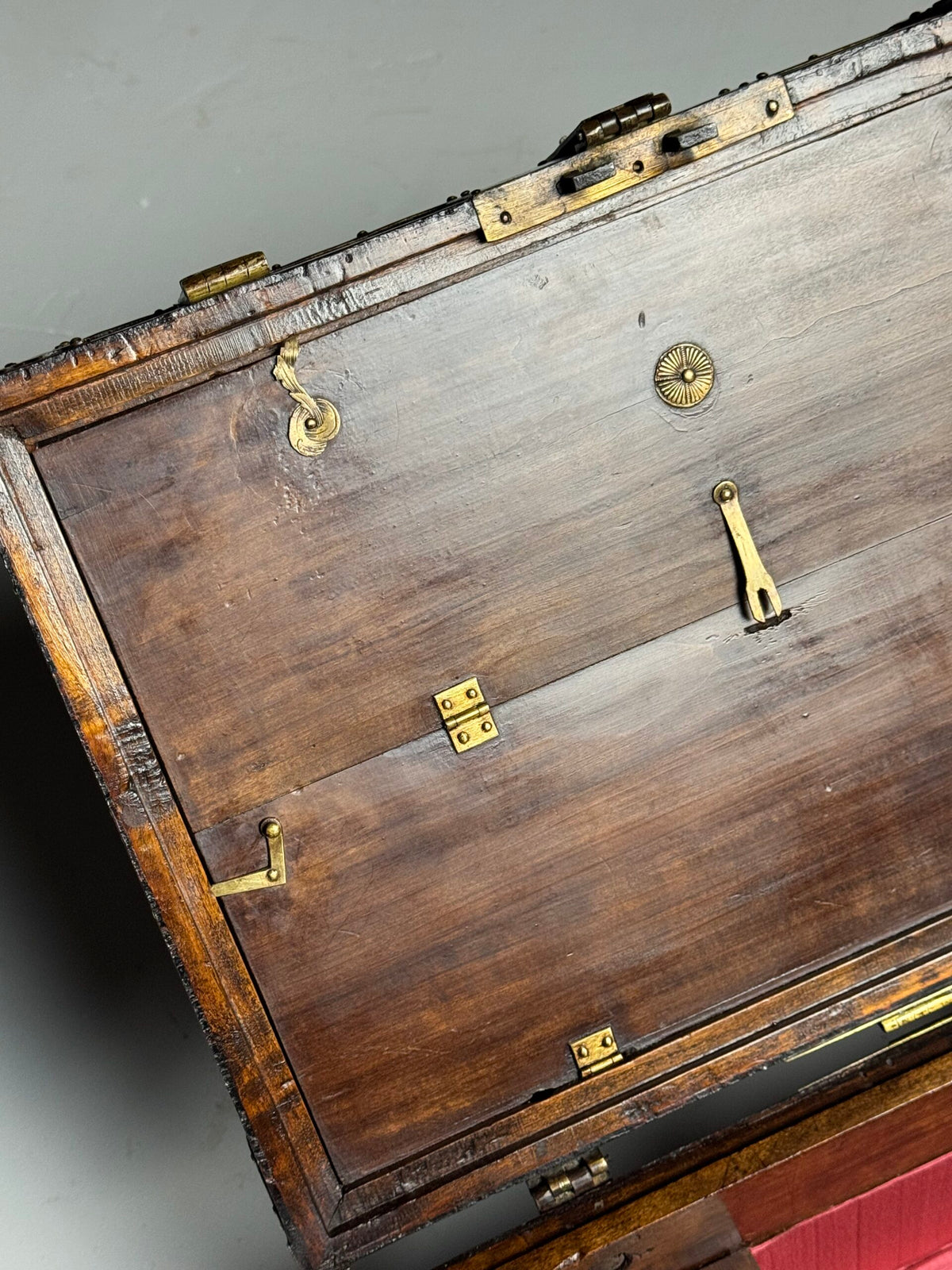 English Strongbox with Asian Interior and Double Bottom, c. 1700, photo 6