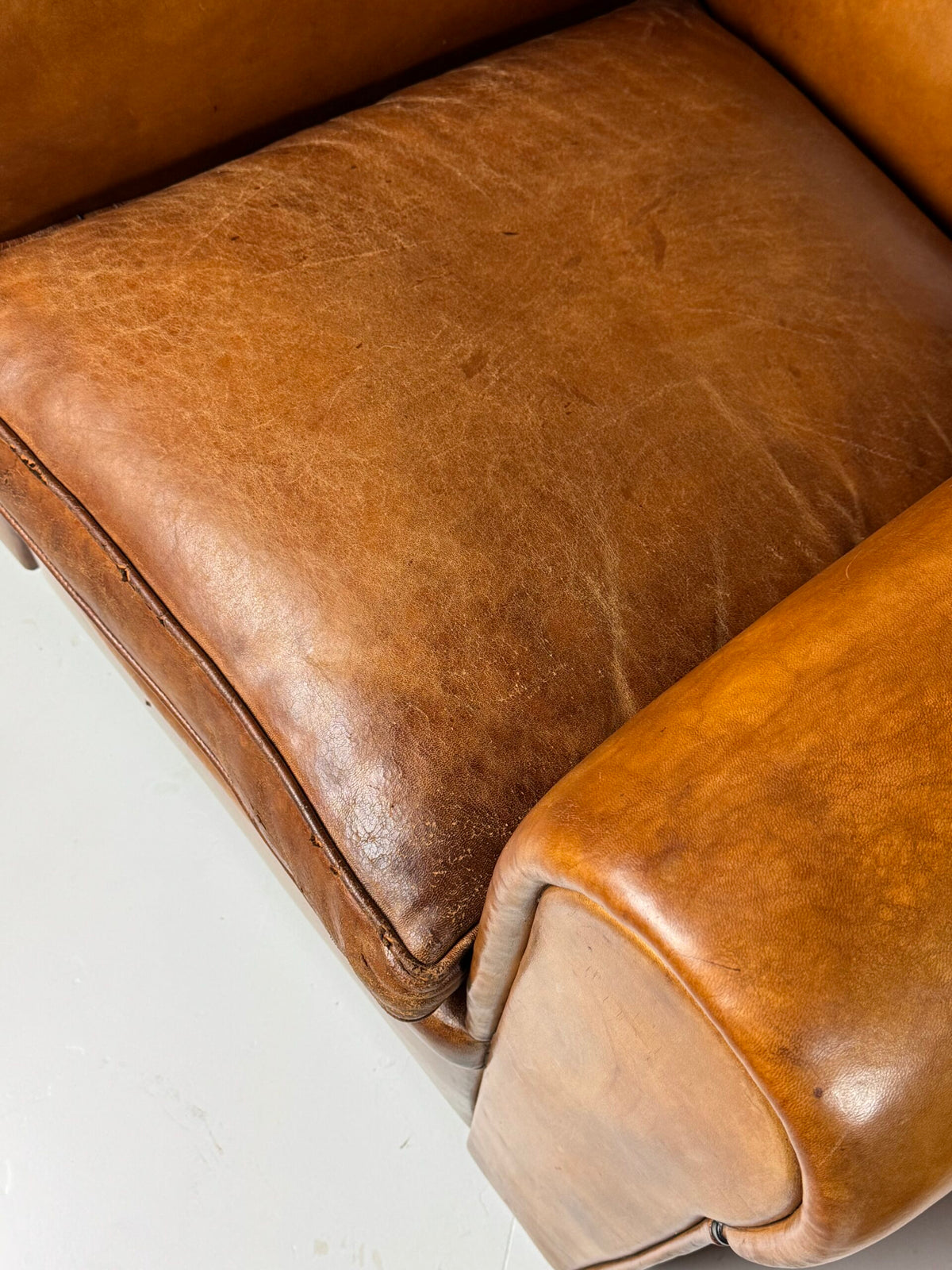 Pair of Bart van Bekhoven Sheepskin Club Chairs, photo 9
