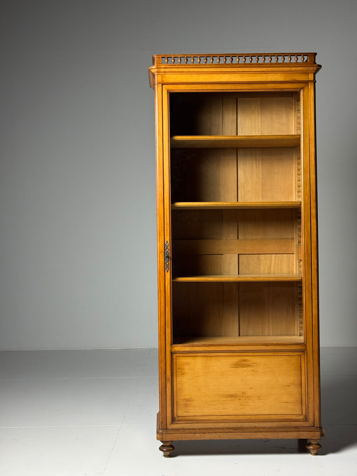 French Louis Philippe Style Display Cabinet, c. 1900, photo 2
