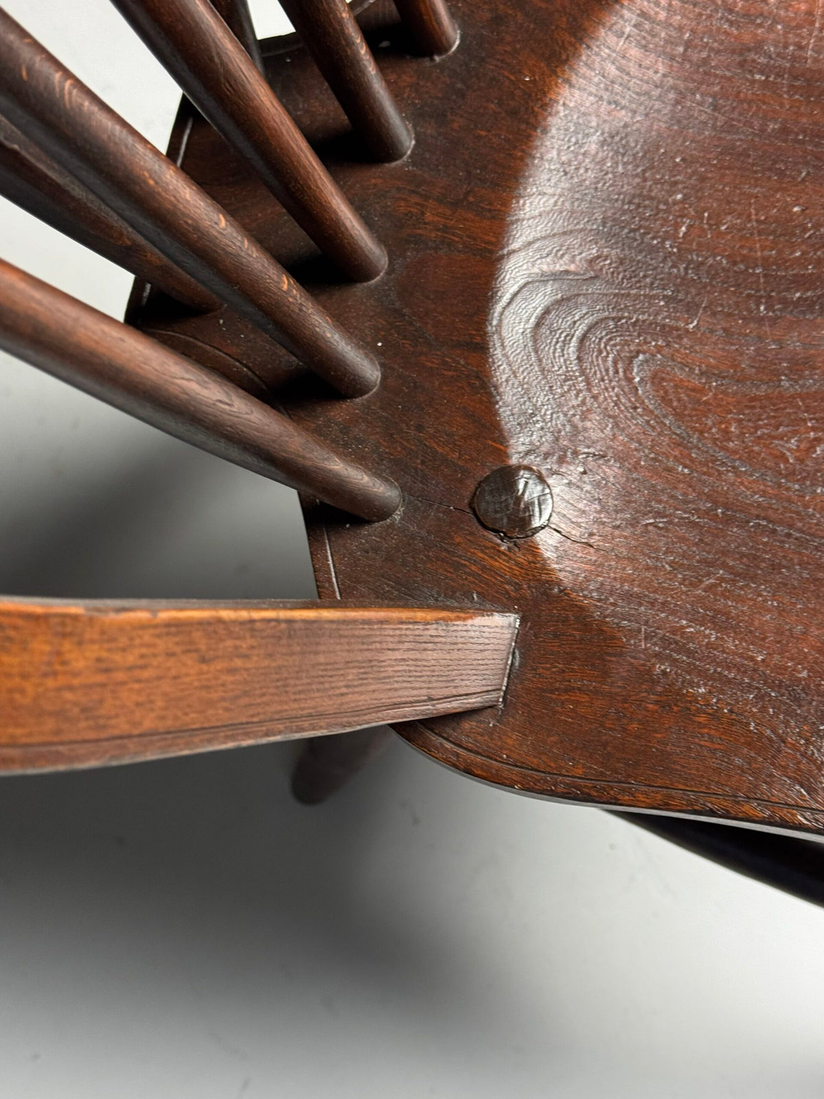 Set of Four English Windsor Spindle Back Chairs, Early 20th Century, photo 17