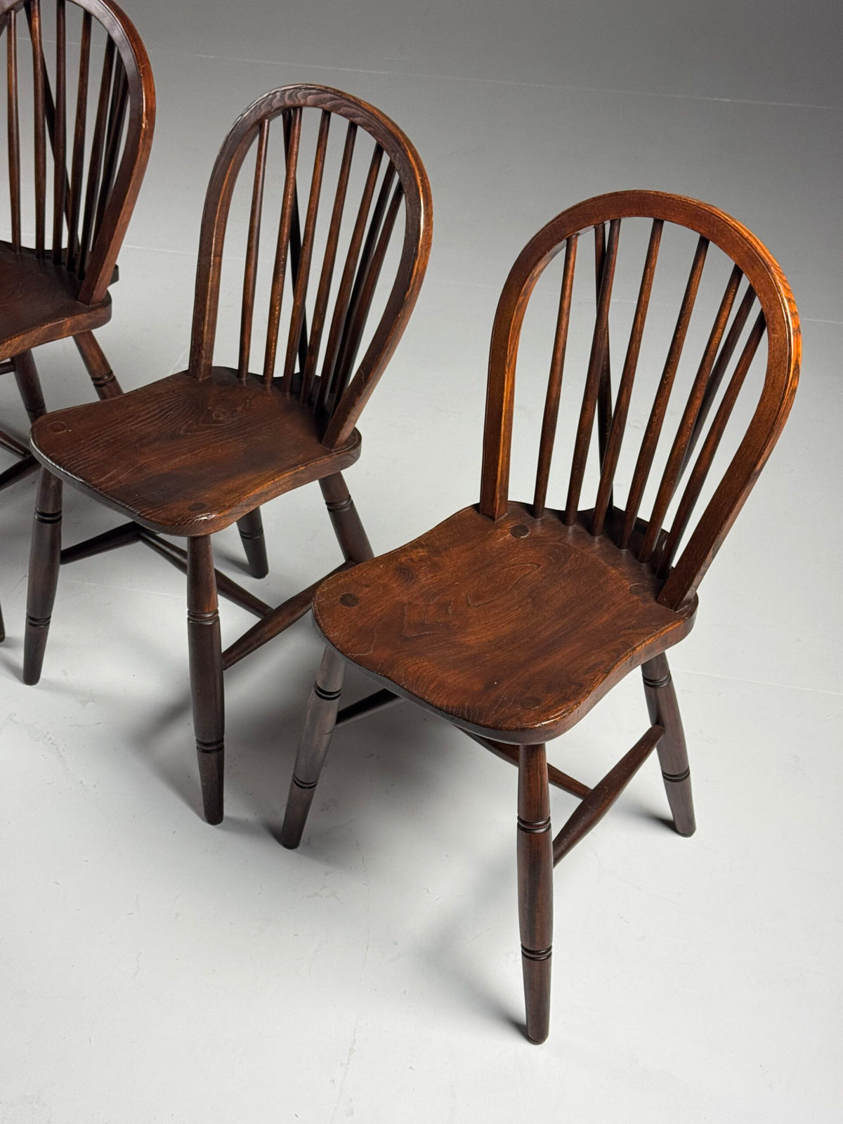Set of Four English Windsor Spindle Back Chairs, Early 20th Century, photo 4