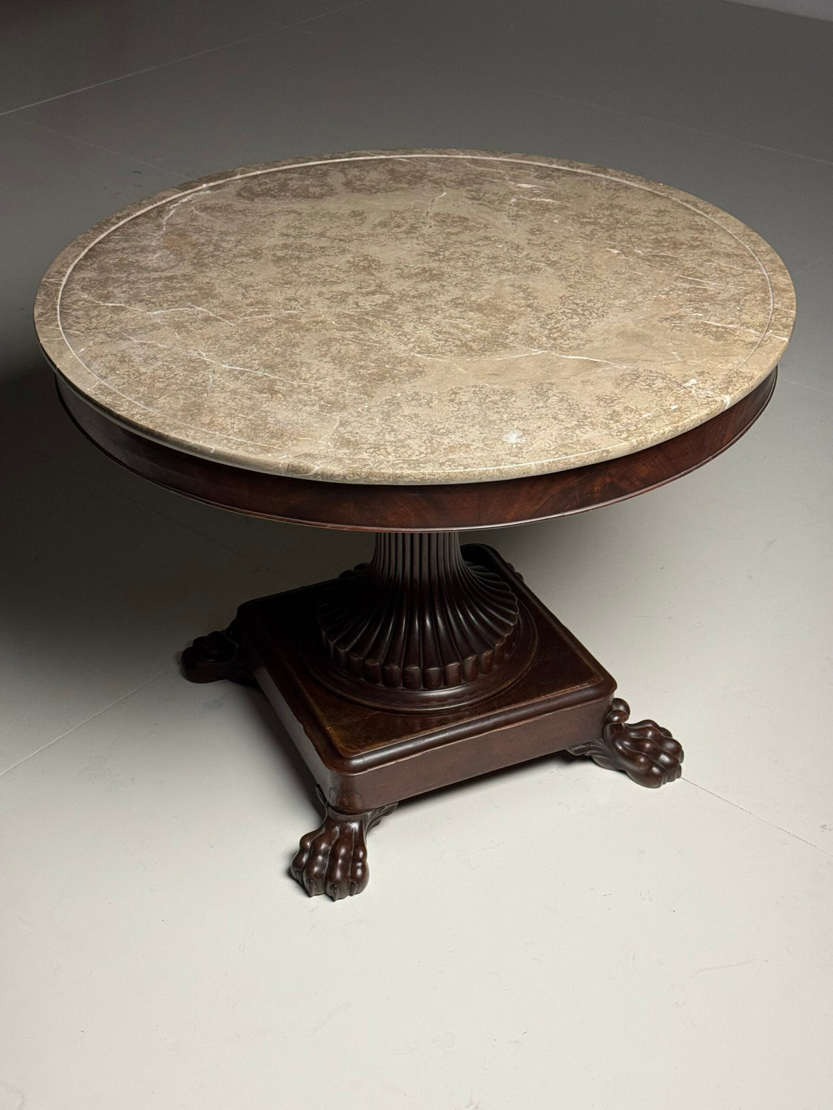 Early 19th Century French Mahogany Center Table with Claw Feet, photo 16