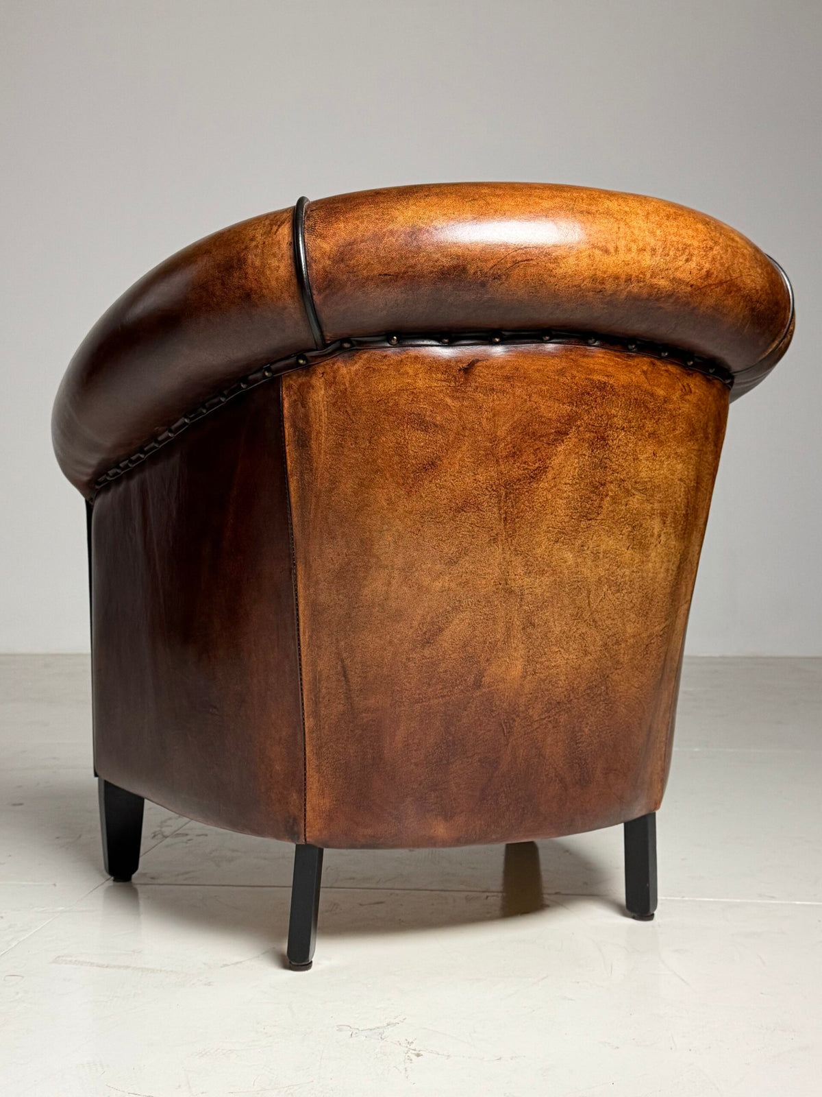 Pair of Dutch Lounge Atelier Sheepskin Club Chairs, photo 2