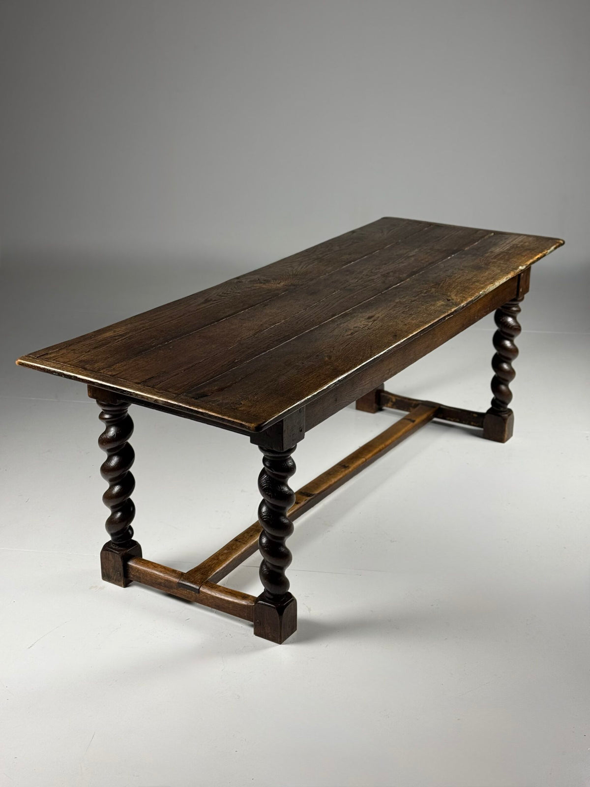 English Oak Dining Table with Turned Legs, c. 1800, photo 1