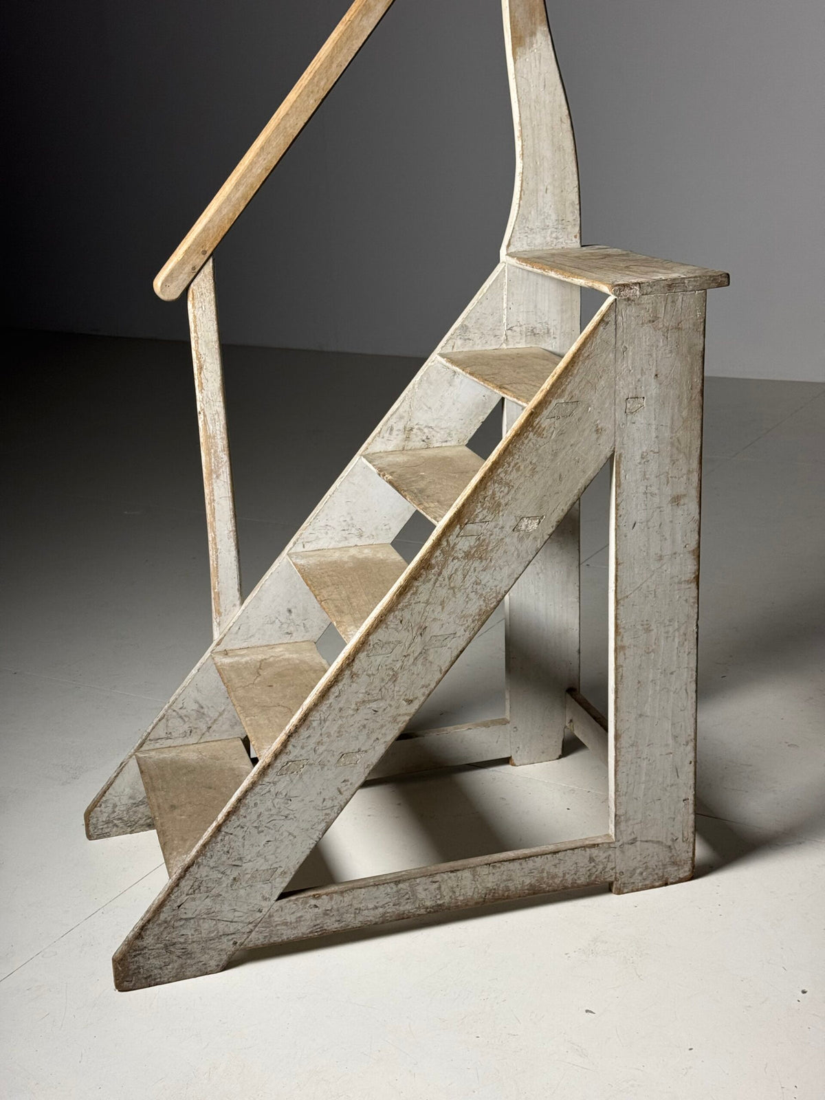 French Library Steps in Original Grey Paint, Early 20th Century, photo 14