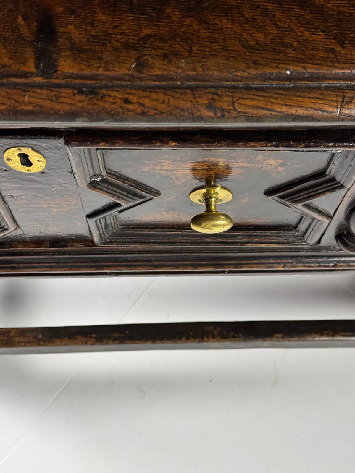 English William and Mary Oak Dresser Base, Late 17th Century, photo 12