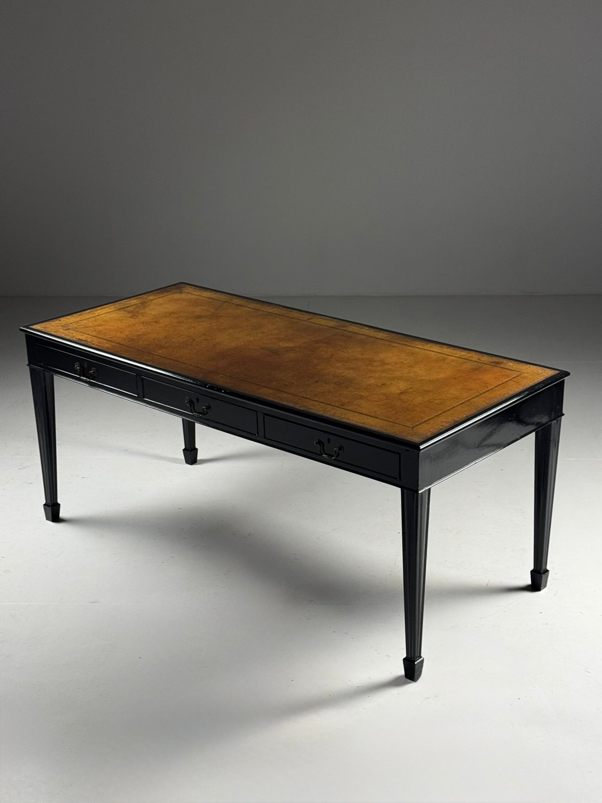 English Black Lacquered Mahogany Writing Table, Late 19th Century, photo 2