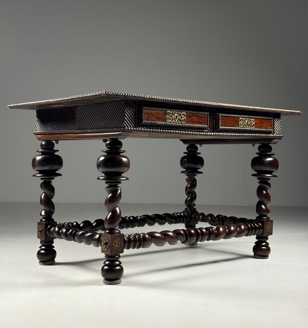 Portuguese Rosewood Table, 18th Century, photo 1