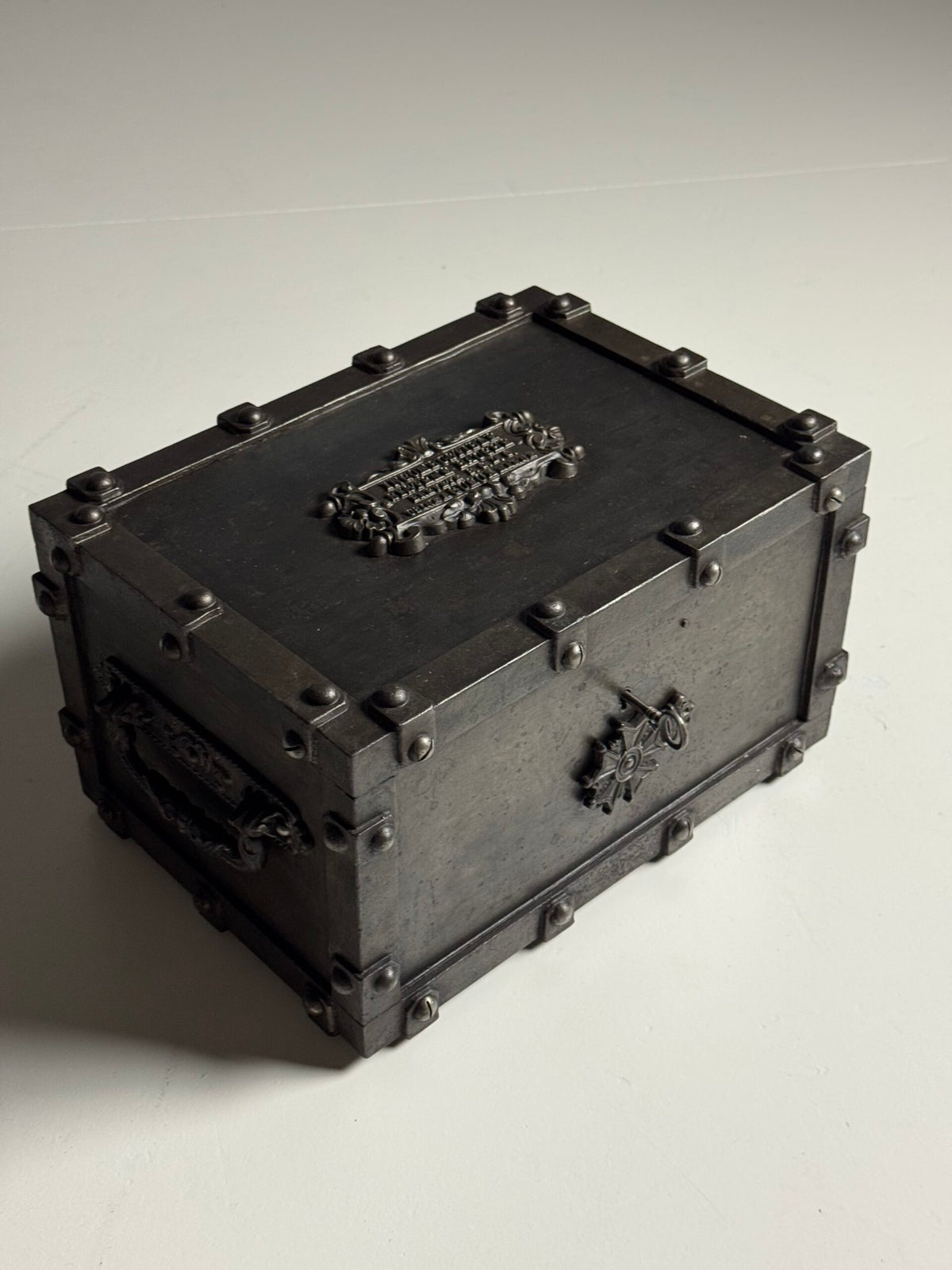 French Bauche Safe, 19th Century, photo 1