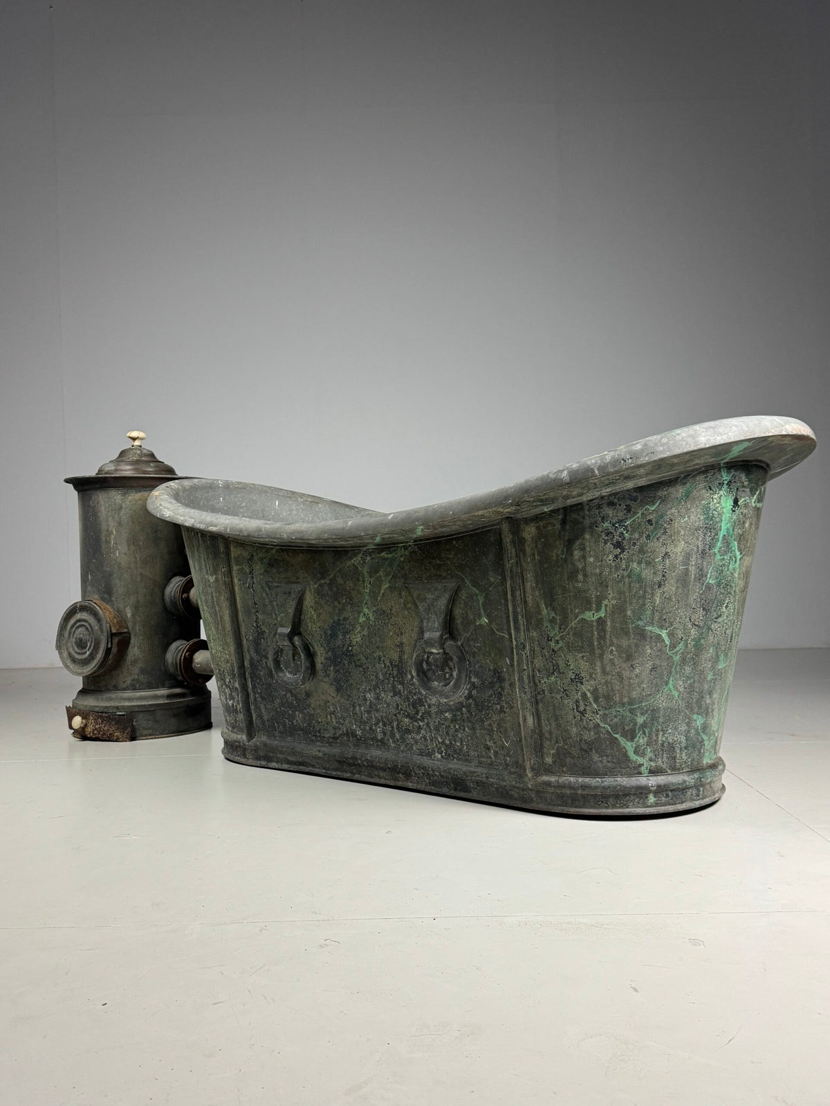 French Faux Marbre Painted Bathtub, c. 1900, photo 4
