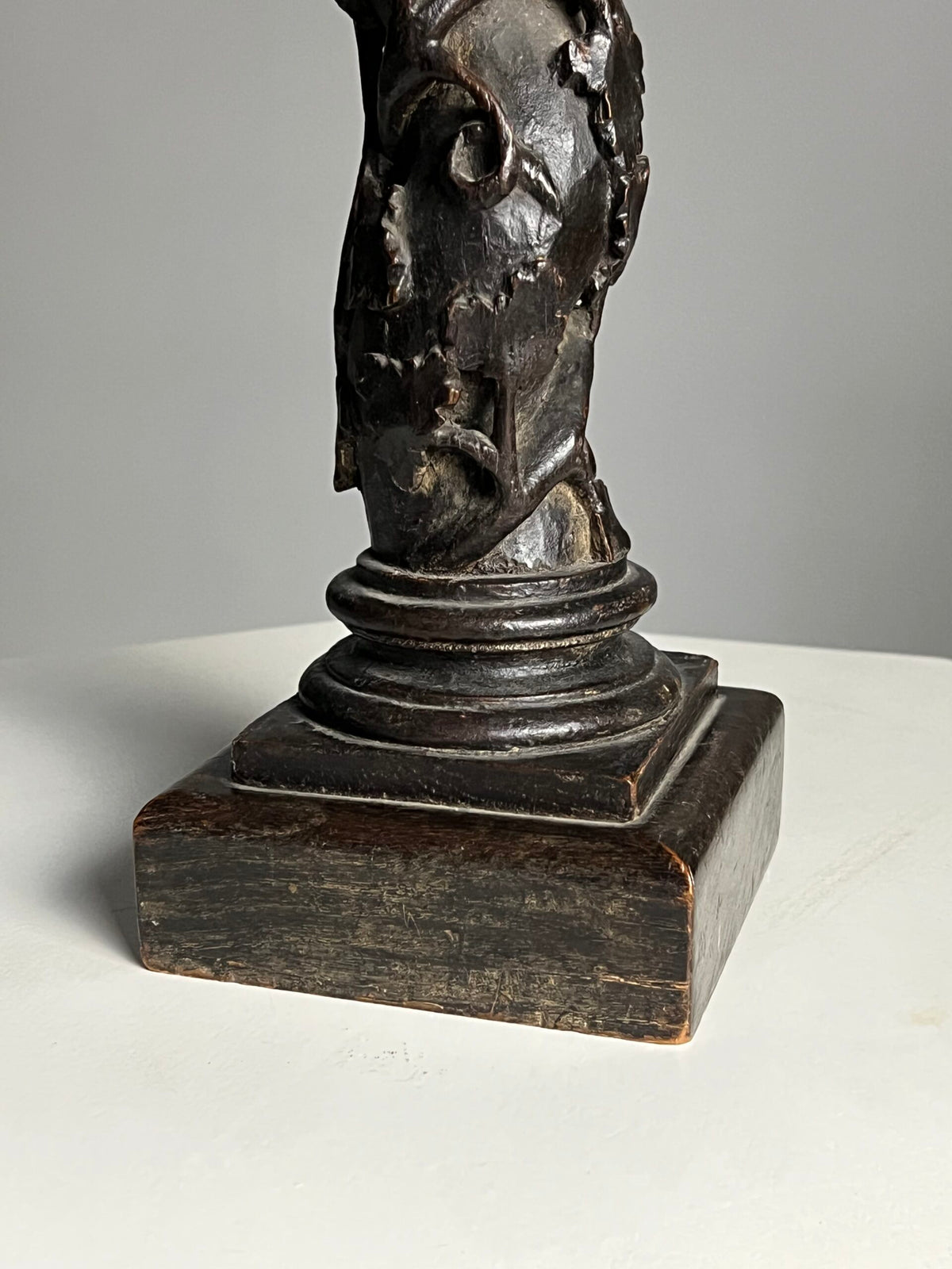 Hand Carved Corinthian Column, 19th Century, photo 4