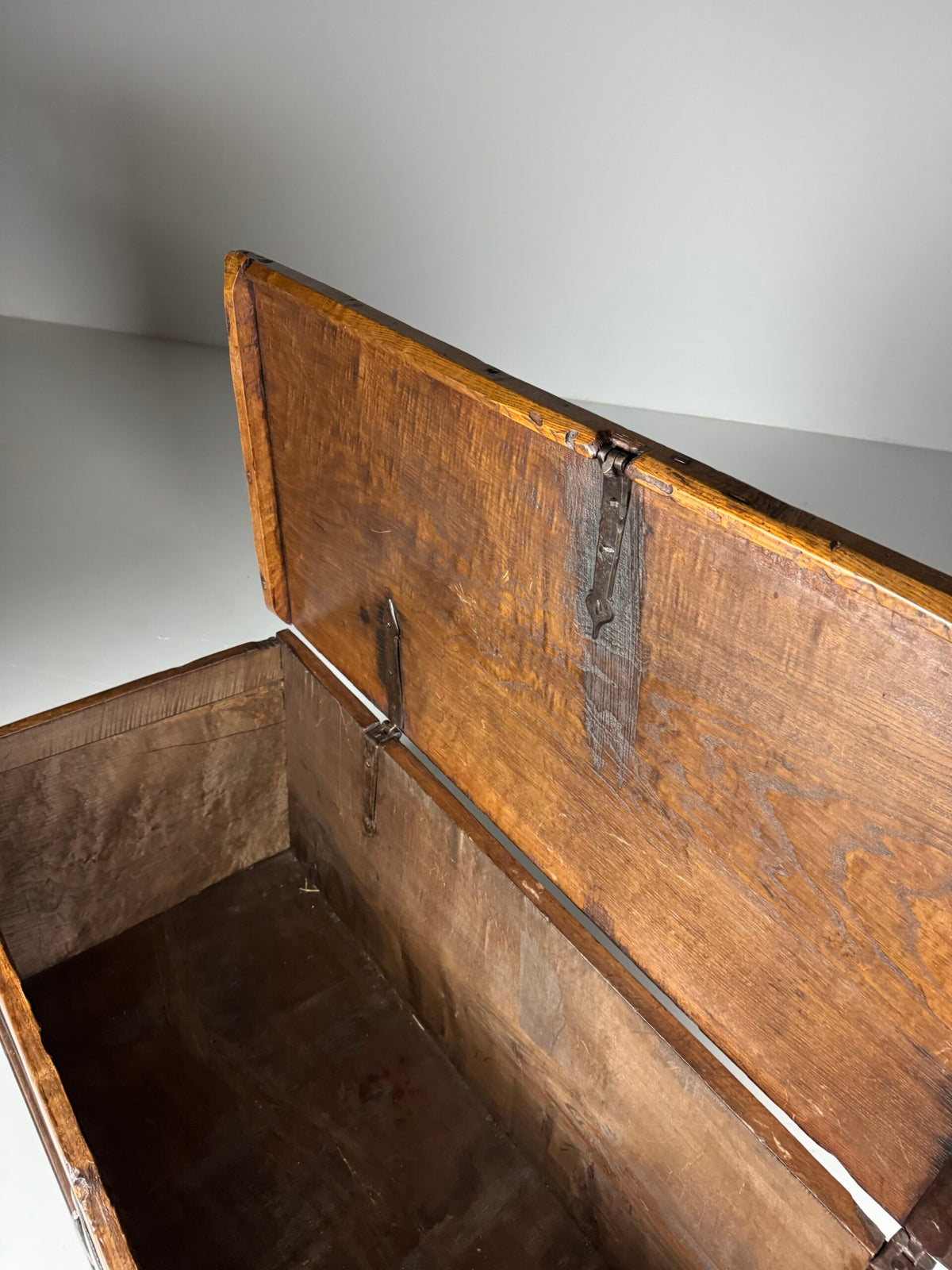 Large Spanish Walnut Chest, 18th Century, photo 17