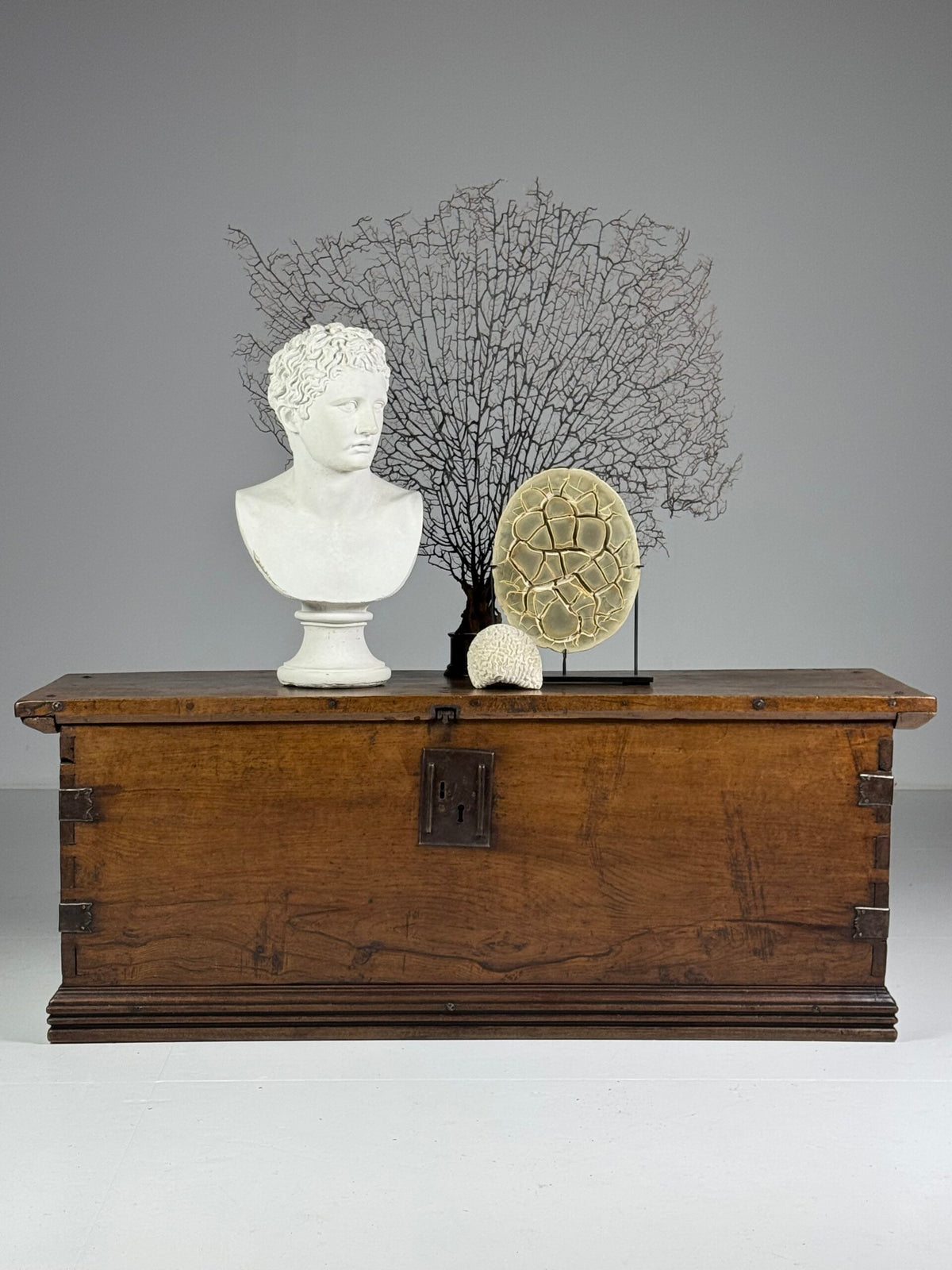 Large Spanish Walnut Chest, 18th Century, photo 7