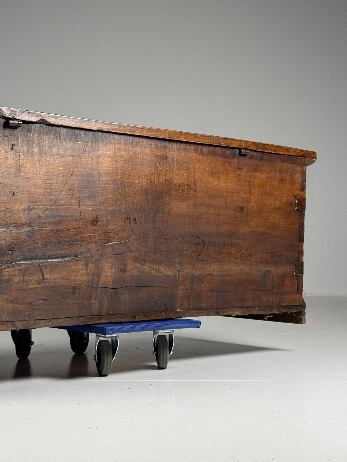 Large Spanish Walnut Chest, 18th Century, photo 2