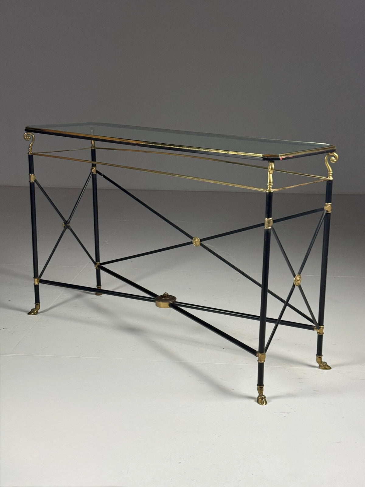 Neoclassical Mid Century Console Table with Gilt Ram Legs, Italy, photo 1
