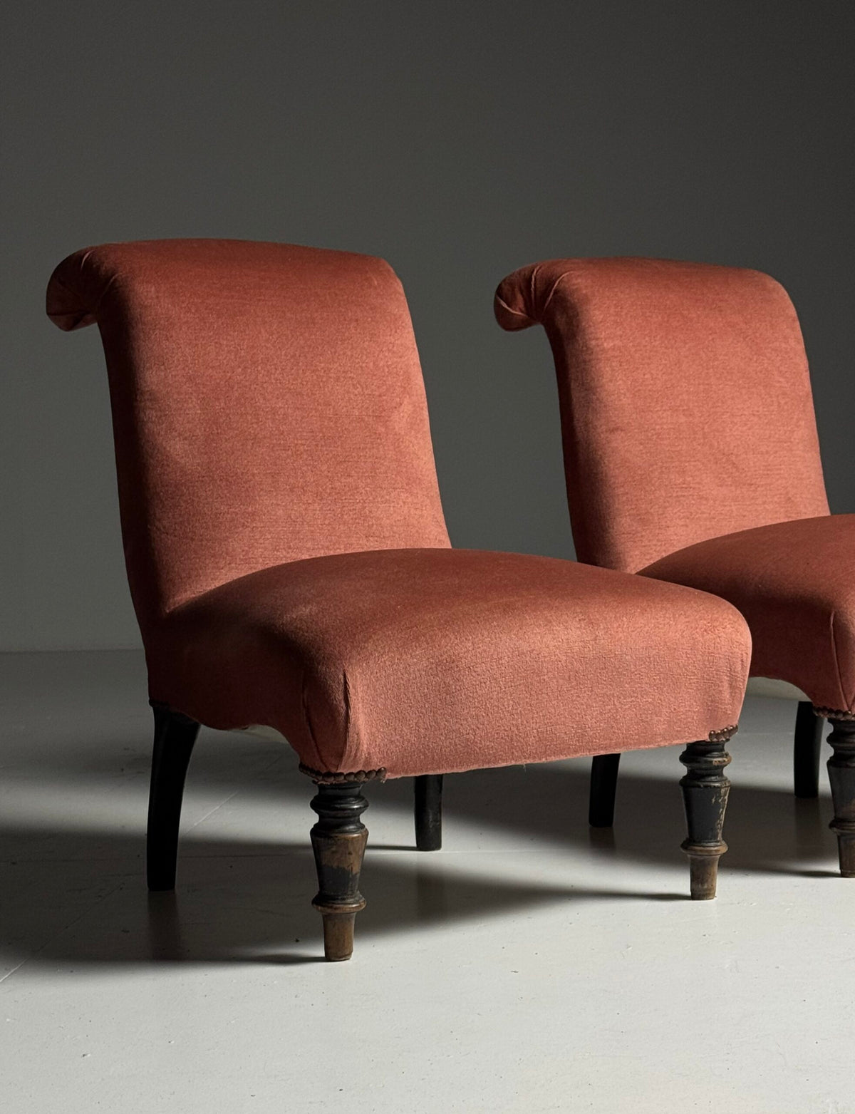 Pair of French Napoleon III Slipper Chairs in Pink Velvet, photo 7