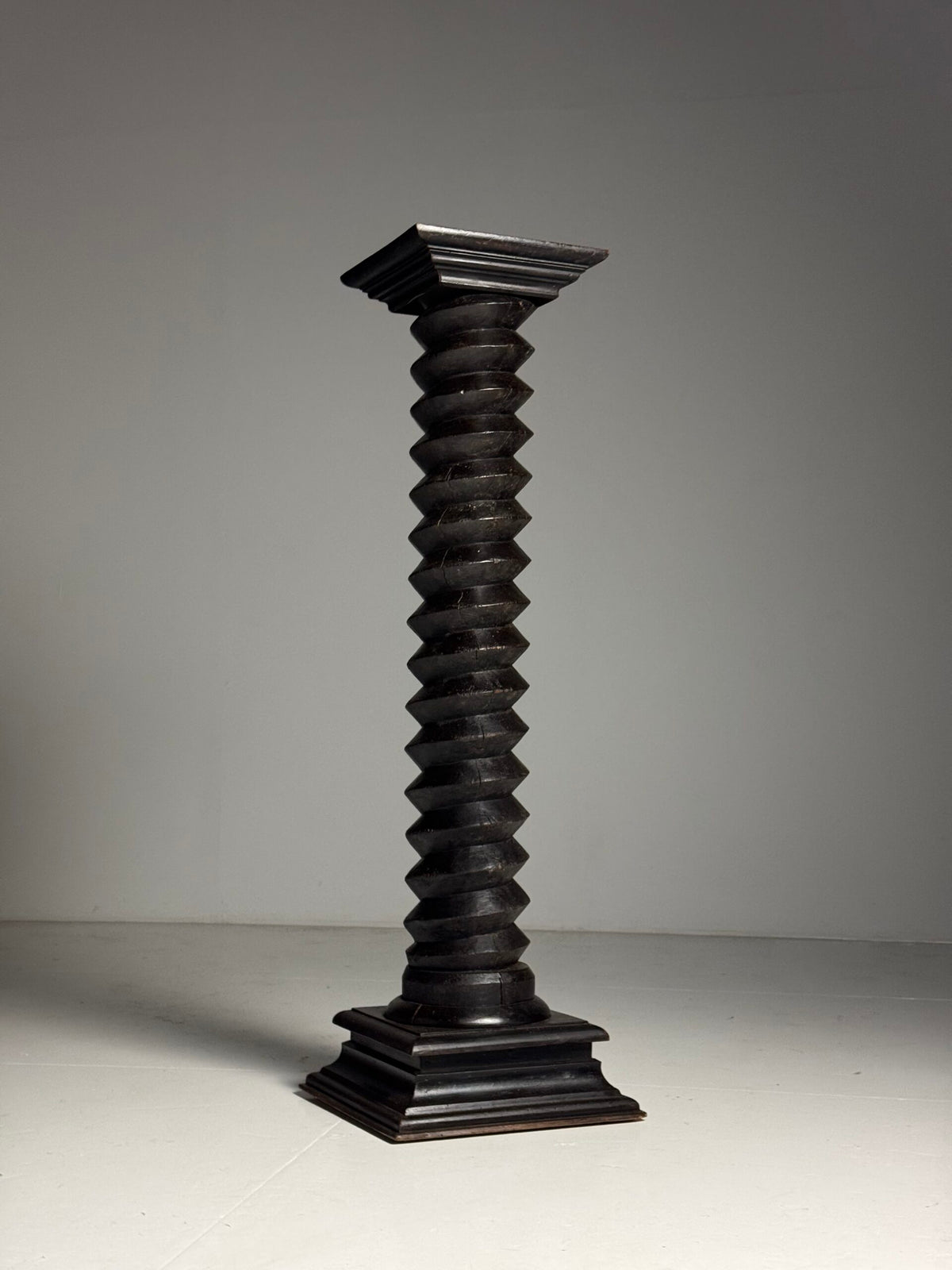French Press Column, Early 20th Century, photo 1