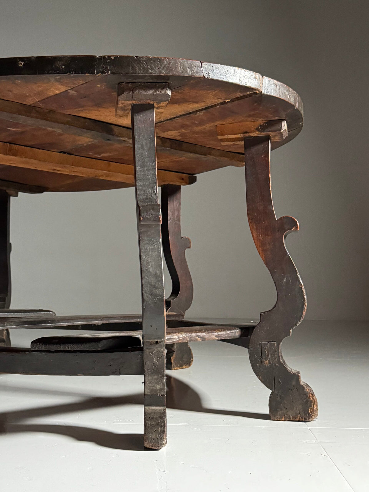 North Italian Walnut Center Table, Mid 17th Century, photo 19