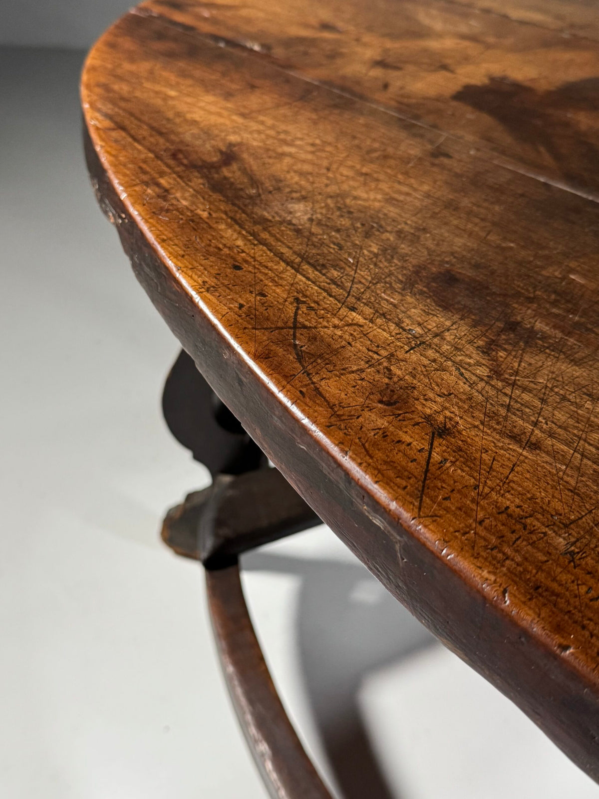 North Italian Walnut Center Table, Mid 17th Century, photo 16