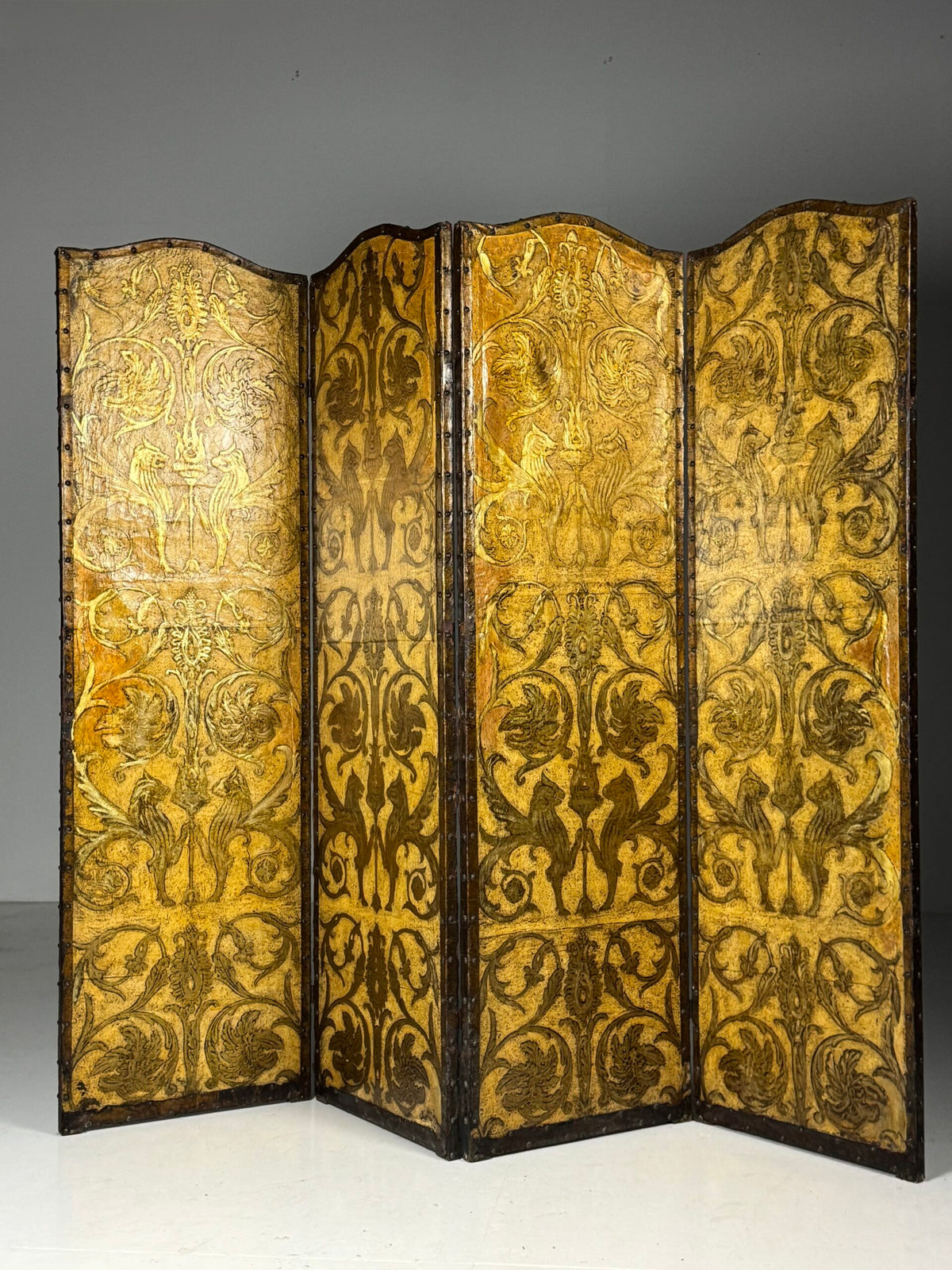 19th Century French Yellow Leather Folding Screen, photo 1
