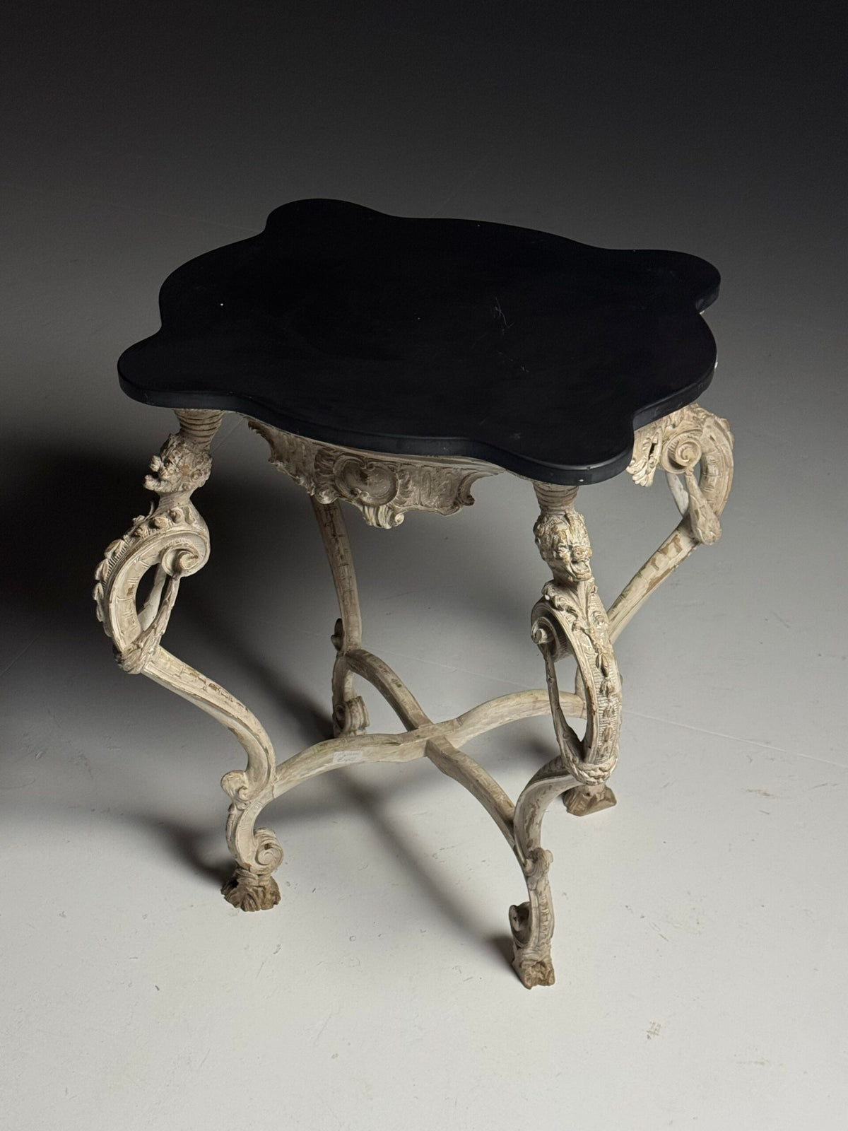 French Carved Side Table with Black Marble Top, Early 19th Century, photo 3