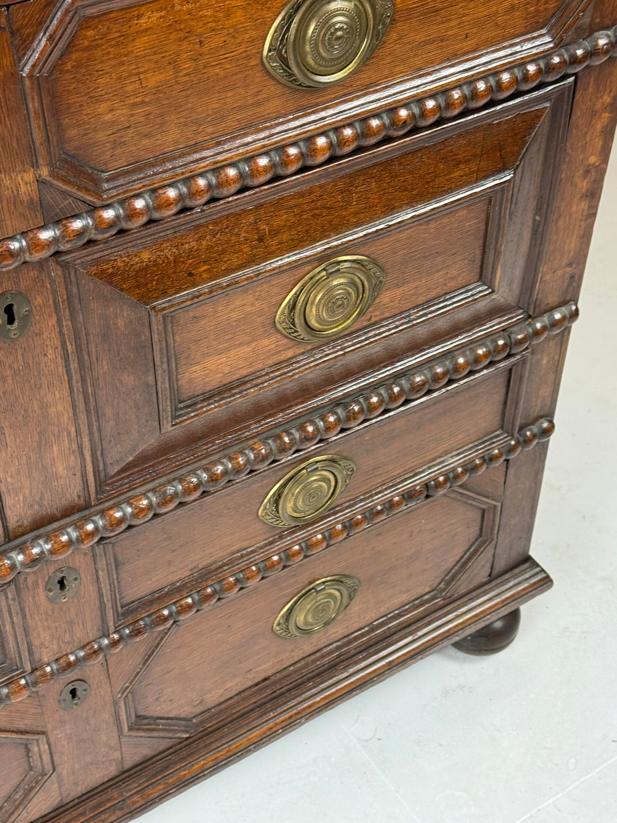 English Oak Chest of Drawers, William and Mary Period, Late 17th Century, photo 3