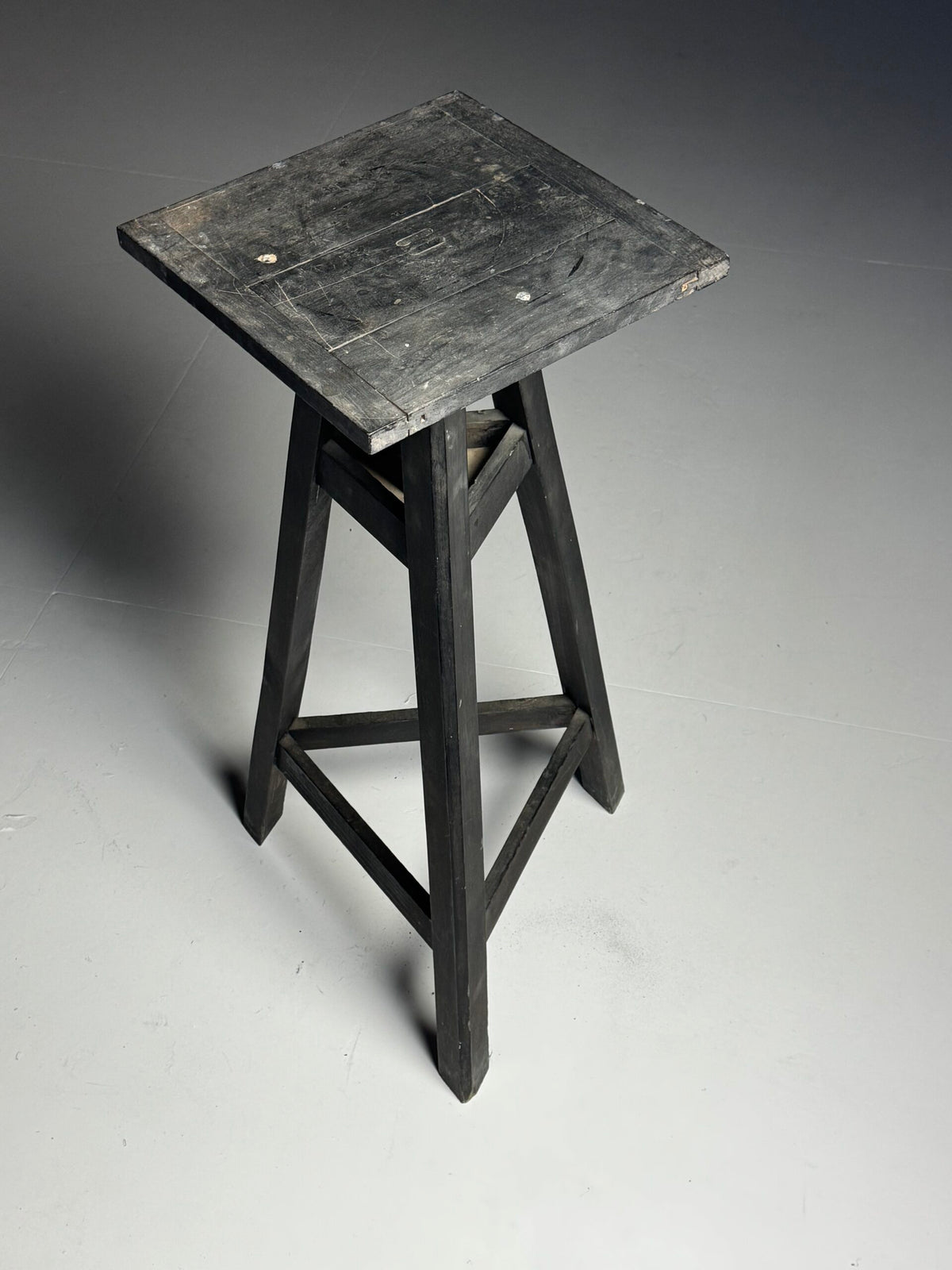 Vintage Ebonised Oak Sculpture Stand, Paris, Mid 20th Century, photo 1