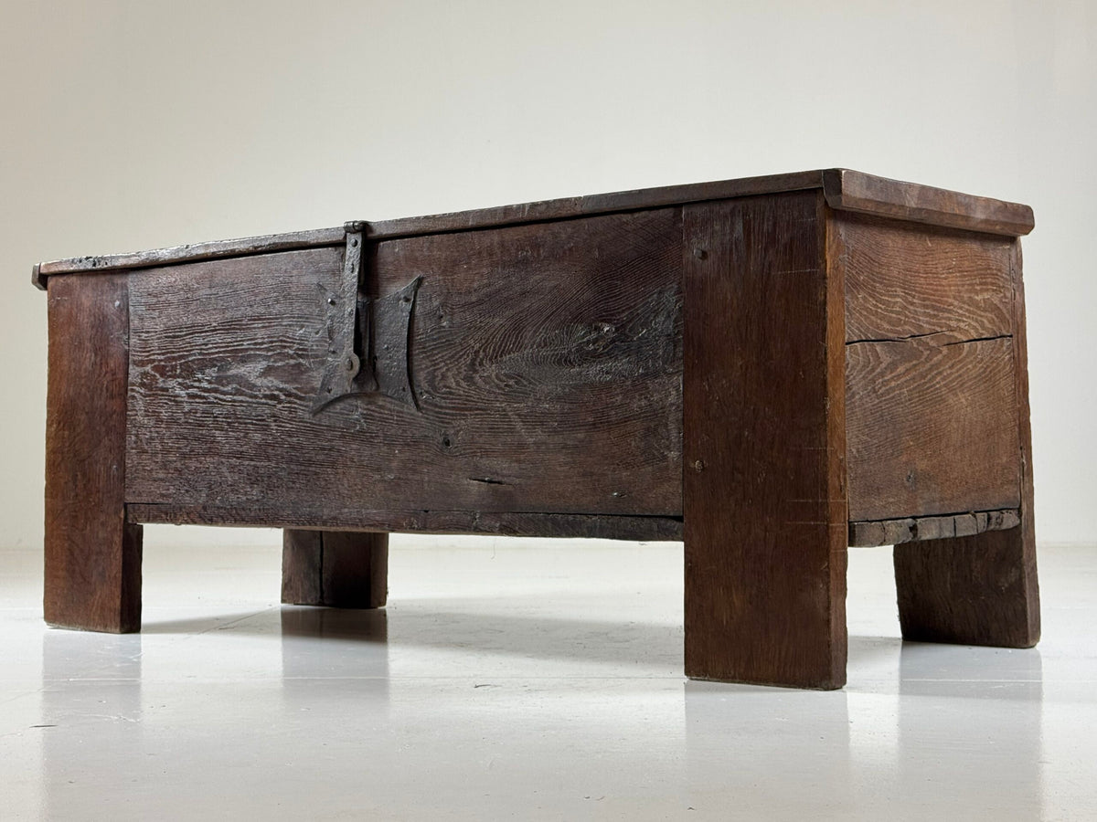 Oak Plank Chest (Stollentruhe), Early 17th Century, photo 25