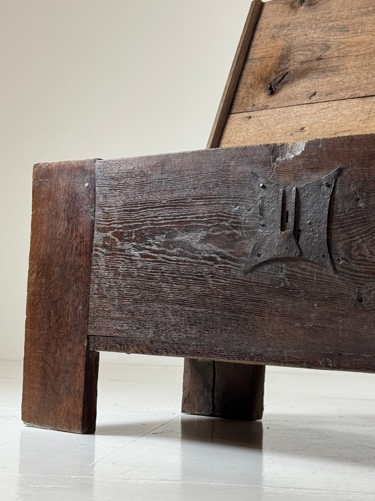 Oak Plank Chest (Stollentruhe), Early 17th Century, photo 4