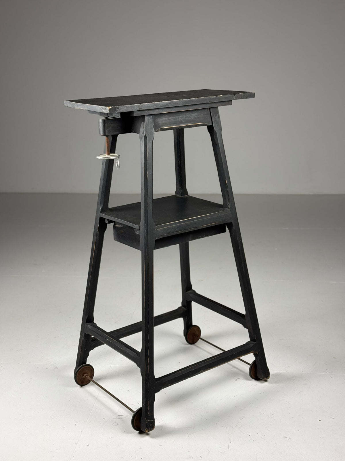 French Black Painted Sculpture Stand on Wheels, Mid to Late 20th Century, photo 1