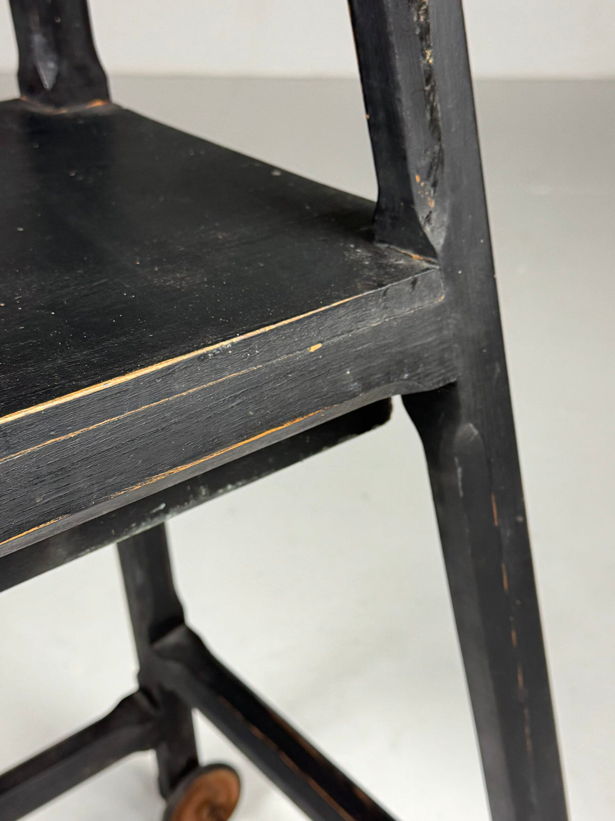 French Black Painted Sculpture Stand on Wheels, Mid to Late 20th Century, photo 7
