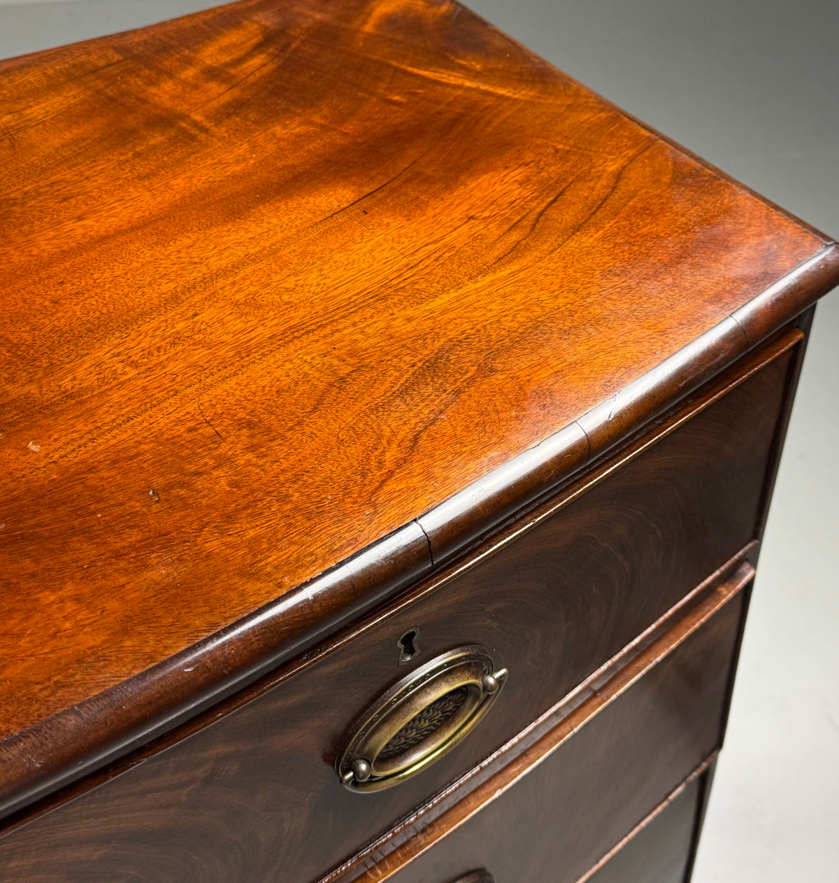 Mahogany Bowfront Chest of Drawers, England, Late 19th Century, photo 2